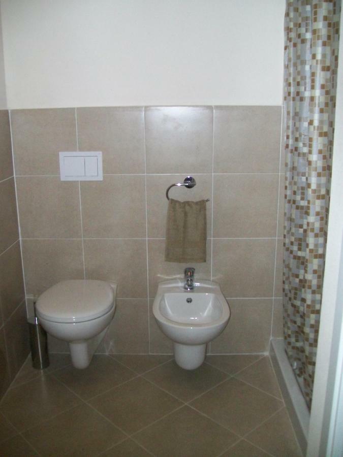 Ferienwohnung Monolocale Lago Maggiore Pallanza Verbania Exterior foto
